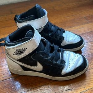 Air Jordan Mid Sneakers Nike Blk/Wht 38.5 Eur